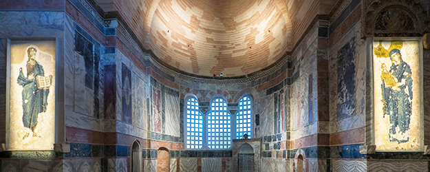 Das Projekt 'Knotenpunkt Byzanz' des Young Academics Network Byzanz erhielt ebenfalls eine Förderung im Rahmen des Wettbewerbs 'Kleine Fächer'. (Foto/©: okanozdemir/Shutterstock.com) Das Projekt 'Knotenpunkt Byzanz' des Young Academics Network Byzanz erhielt ebenfalls eine Förderung im Rahmen des Wettbewerbs 'Kleine Fächer'. (Foto/©: okanozdemir/Shutterstock.com)