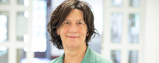 Prof. Dr. Ute Röschenthaler interessiert sich für die rechtlichen Dimensionen von Musik im Zeitalter der digitalen Medien. (Foto: Peter Pulkowski) Prof. Dr. Ute Röschenthaler interessiert sich für die rechtlichen Dimensionen von Musik im Zeitalter der digitalen Medien. (Foto: Peter Pulkowski)