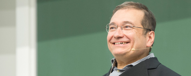 Stiftungsprofessor Dr. Dr. h.c. mult. Onur Güntürkün beschreibt die Amygdala als 'das Nadelöhr der Angst'. (Foto: Peter Pulkowski) Stiftungsprofessor Dr. Dr. h.c. mult. Onur Güntürkün beschreibt die Amygdala als 'das Nadelöhr der Angst'. (Foto: Peter Pulkowski)