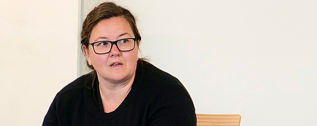 Friederike Zeiler hielt die Idee eines Theologie-Studiums für Quereinsteiger zunächst für abwegig – jetzt ist sie vom Studiengang begeistert. (Foto: Stefan F. Sämmer) Friederike Zeiler hielt die Idee eines Theologie-Studiums für Quereinsteiger zunächst für abwegig – jetzt ist sie vom Studiengang begeistert. (Foto: Stefan F. Sämmer)