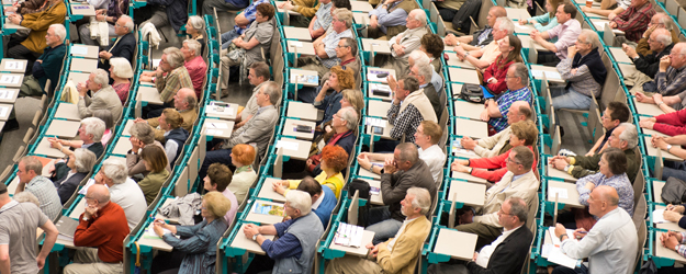 Zur Halbzeit seiner Vorlesungsreihe  Zur Halbzeit seiner Vorlesungsreihe
