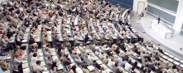 Gerold Krause-Junk, 1936 in Breslau geboren, lehrte bis zu seiner Emeritierung im Jahr 2003 Finanzwissenschaft an der Freien Universität Berlin und an der Universität Hamburg. (Foto: Peter Pulkowski) Gerold Krause-Junk, 1936 in Breslau geboren, lehrte bis zu seiner Emeritierung im Jahr 2003 Finanzwissenschaft an der Freien Universität Berlin und an der Universität Hamburg. (Foto: Peter Pulkowski)