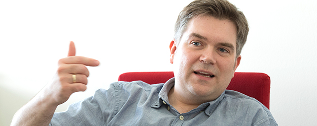 Das Gutenberg Lehrkolleg unter Leitung von Prof. Dr. Andreas Hildebrandt fördert die Lehre und akademische Lehrkompetenz an der JGU. (Foto: Peter Pulkowski) Das Gutenberg Lehrkolleg unter Leitung von Prof. Dr. Andreas Hildebrandt fördert die Lehre und akademische Lehrkompetenz an der JGU. (Foto: Peter Pulkowski)