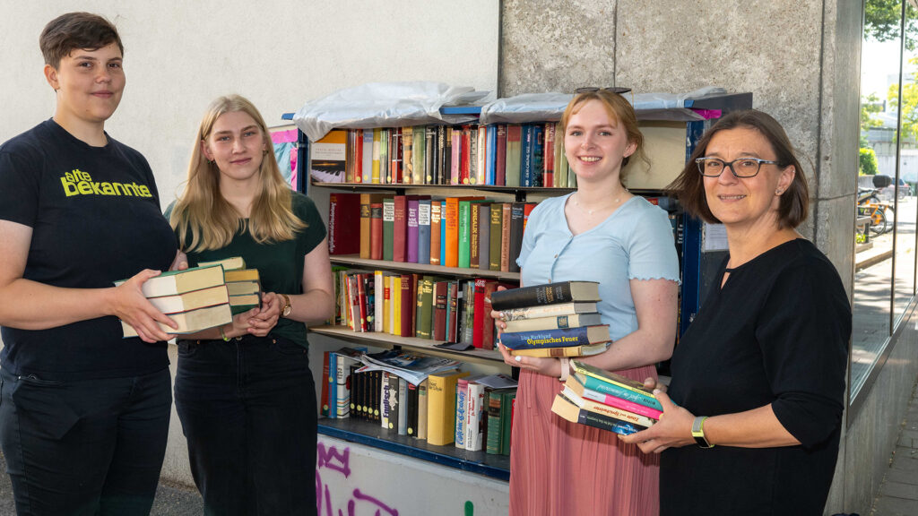 Bild in Originalgröße ansehen (v.l.) Alexandra Rübberdt, Elena Marija Katt, Franziska Dietrich und Dr. Anke Vogel (Foto: Peter Thomas)
