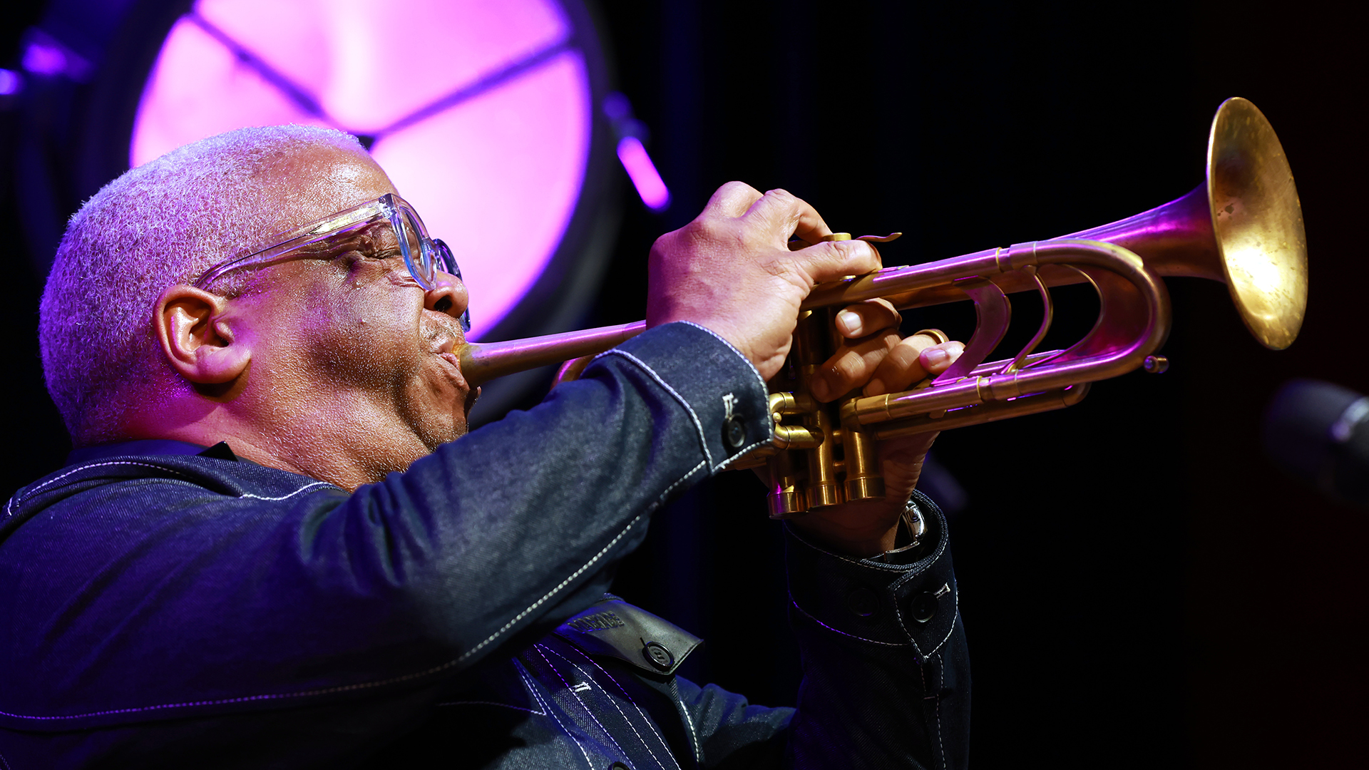 Bild in Originalgröße ansehen Der US-Amerikaner Terence Blanchard ist einer der weltweit einflussreichsten Jazzmusiker und -lehrer. (Foto: Bernd Eßling)