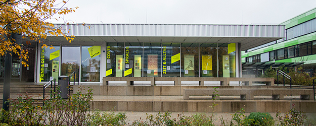 Die Ausstellung 'Paperworlds – Blätterwelten' in der Schule des Sehens auf dem Gutenberg-Campus widmete sich den Independent-Magazinen. (Foto: Jonas Otte)