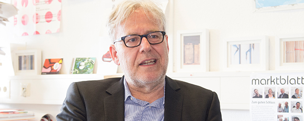 Der Buchwissenschaftler Christoph Bläsi sieht eine Chance, dass Verlage in Zeiten von Künstlicher Intelligenz neue Aufgabengebiete für sich entdecken. (Foto: Peter Pulkowski)