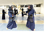 Seit Anfang der 1980er-Jahre wird Kendo im Rahmen des Allgemeinen Hochschulsports an der JGU angeboten. (Foto: Peter Pulkowski)