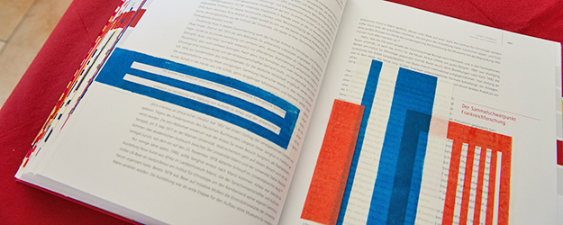 Einblick in Katharina Fischborns künstlerische Gestaltung der JGU-Festschrift (Foto: Peter Pulkowski)