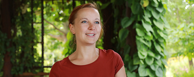 Dr. Nicole Merbitz leitet das vom Europäischen Sozialfonds und den rheinland-pfälzischen Ministerien für Frauen und Wissenschaft geförderte Ada-Lovelace-Projekt (ALP) an der JGU. (Foto: Bernd Eßling)