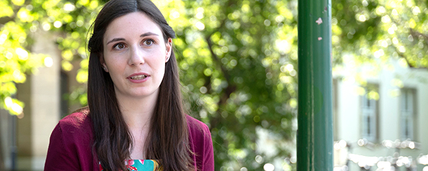Für ihr Engagement im Fachschaftsrat Komparatistik und als ehrenamtliche Beraterin für das Kinder- und Jugendtelefon Mainz ist Selina Jung mit einem Deutschlandstipendium ausgezeichnet worden. (Foto: Stefan F. Sämmer)