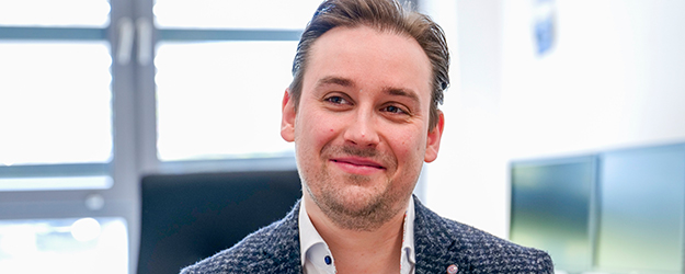 … und ihr Kollege Sebastian Laube arbeiten in einem der drei Pilotprojekte von ModeLL-M mit und entwickeln digitale Feedback-Portfolios. (Foto: Stefan F. Sämmer)