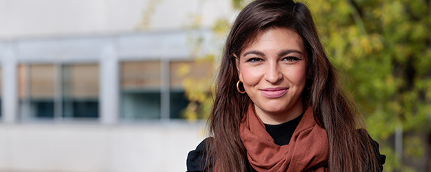 Alexandra Mihai hat in den vergangenen Monaten gemeinsam mit einem engagierten Team Freiwilliger die Mainzer Sprachbrücke aufgebaut. (Foto: Stefan F. Sämmer)