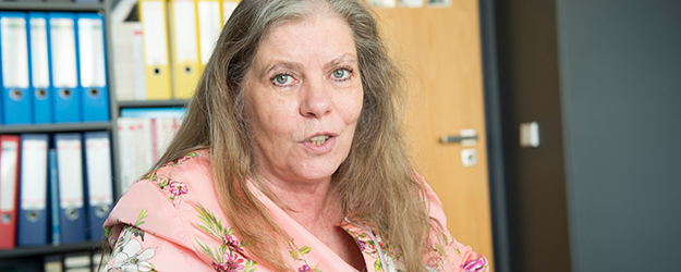 Prof. Dr. Cornelia Schweppe leitet die AG Sozialpädagogik am Institut für Erziehungswissenschaft der JGU. (Foto: Peter Pulkowski)