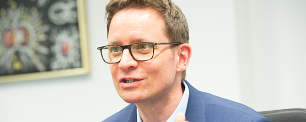 Dr. Ralf Dahm ist seit 2010 Director of Scientific Management am Institut für Molekulare Biologie. Zudem übernahm er die Geschäftsführung für den Forschungsschwerpunkt GeneRED. (Foto: Peter Pulkowski)