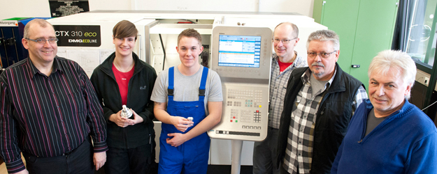 90 Prozent der im Institut tätigen Feinwerkmechaniker wurden im Haus ausgebildet und viele zeigten bei Berufswettbewerben herausragende Leistungen. (Foto: Peter Pulkowski)