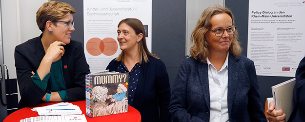 Im neuen Masterstudiengangs Kinder- und Jugendliteratur-/Buchwissenschaft soll eine enge Verbindung zur Praxis und zur hiesigen Verlagslandschaft hergestellt werden. (Foto: Uwe Dettmar)