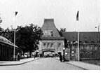 Bei der feierlichen Wiedereröffnung der Mainzer Universität im Mai 1946 war auf einem großen Banner das Motto der Universität zu lesen. (Foto/©: Philipp Münch)