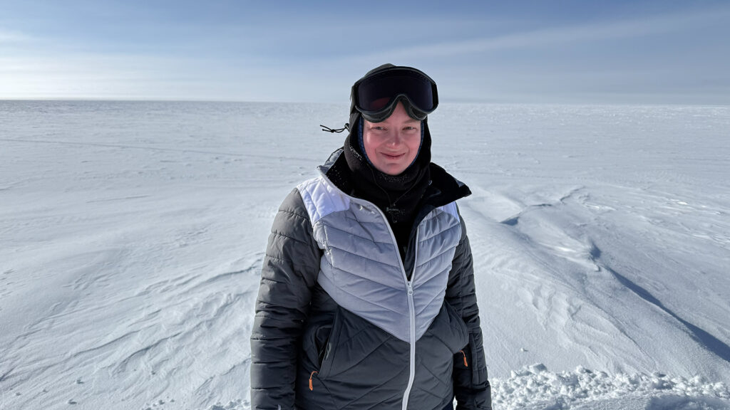 Mit dem Forschungsaufenthalt am Südpol ist für Lea Schlickmann ein Traum in Erfüllung gegangen. (Foto/©: Andreas Nöll / IceCube/NSF)