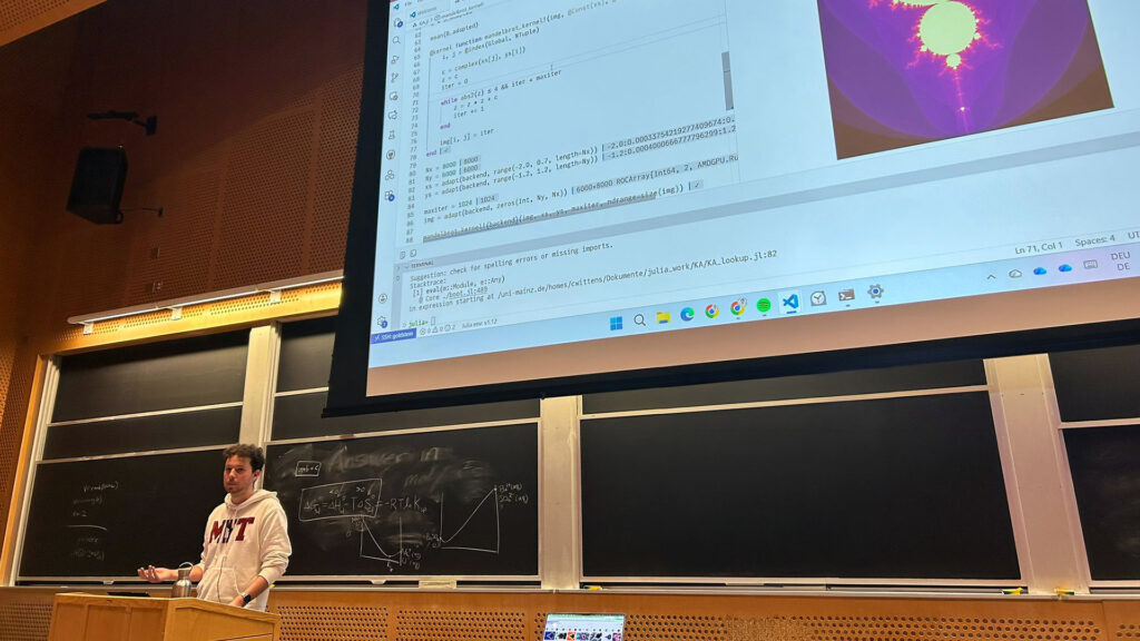 Collin Wittenstein ist mittlerweile für seine Promotion nach Cambridge gewechselt und möchte durch seine Forschung unter anderem die Modellierung komplexer physikalischer Prozesse effizienter machen. (Foto/©: privat)
