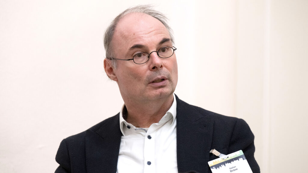 Prof. Dr. Stefan Bräse forscht und lehrt organische Chemie am renommierten KIT, dem Karlsruher Institut für Technologie. (Foto: Peter Pulkowski)
